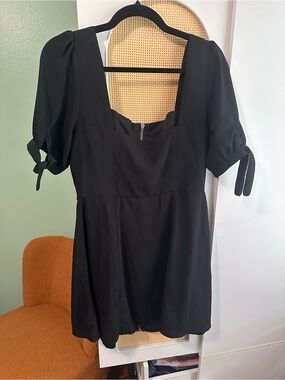 Aqua Black Dress with Silver Front Zipper